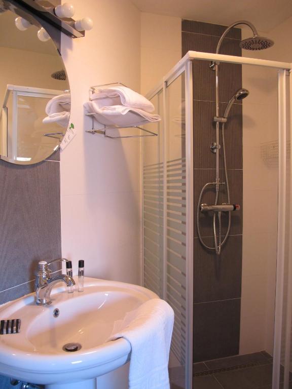 A Fleur De Couette Hotel Auvelais Phòng bức ảnh