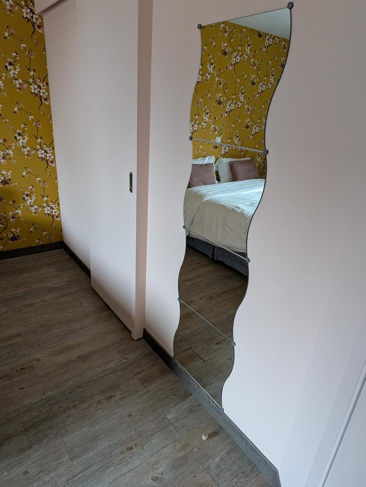 A Fleur De Couette Hotel Auvelais Ngoại thất bức ảnh